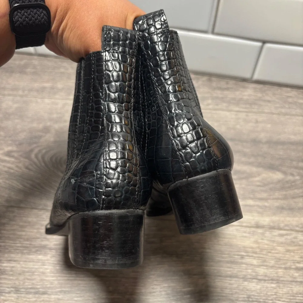 Trotters black croc